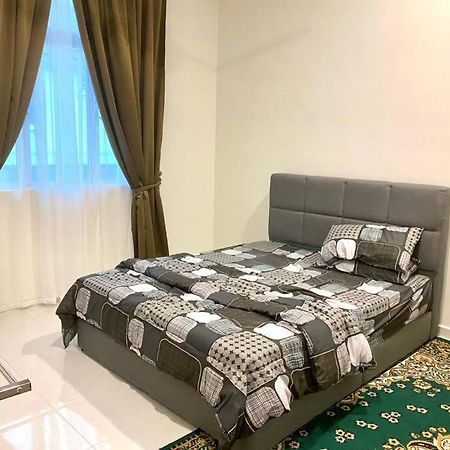 13Staycation Islamic Homestay Malacca Exterior photo